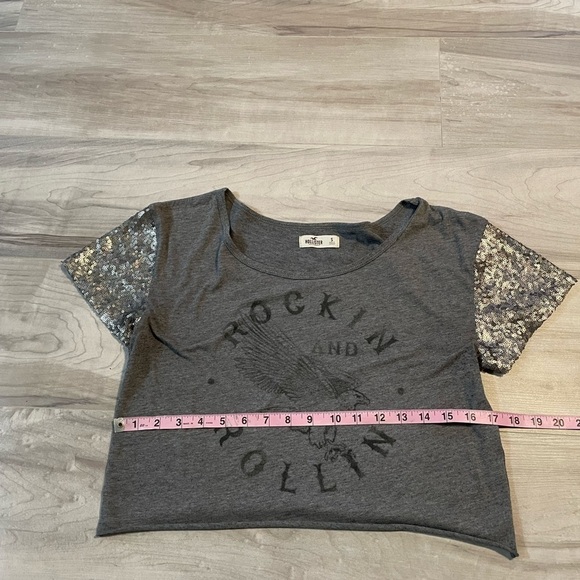 Hollister California Gray “Rockin & Rolling” Short Sleeve Sequin Crop Top- Small - Picture 6 of 8